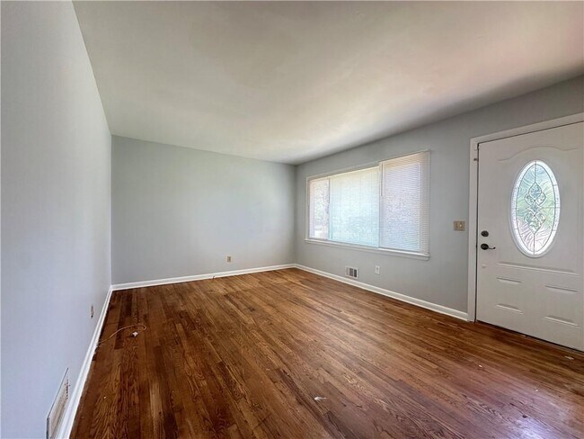 Photo - 967 Pine Roc Dr
