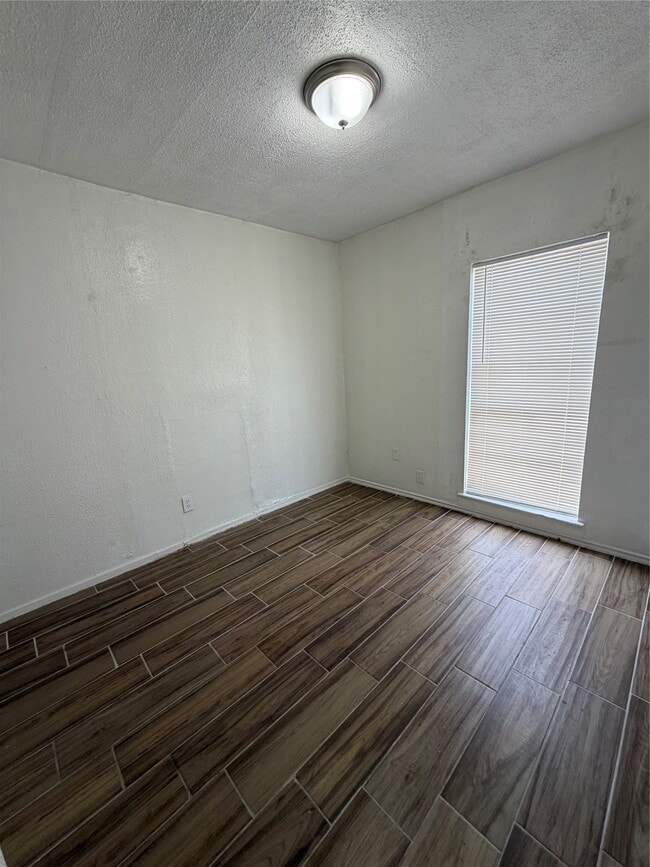 Photo - 5130 Ridgevan St