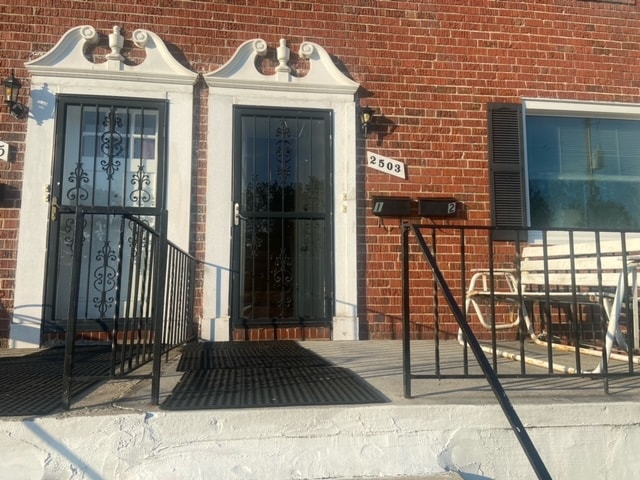 Building Photo - 2423 E Northern Pkwy