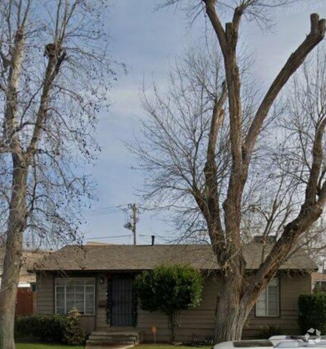 Building Photo - 104 Jones St Rental