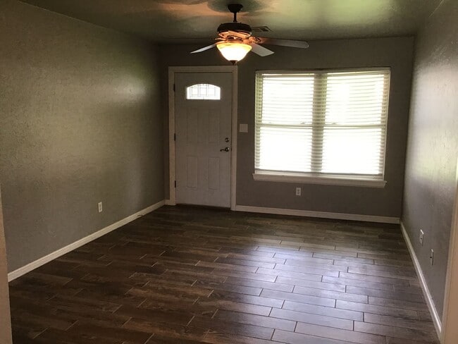 860 NW 14th St