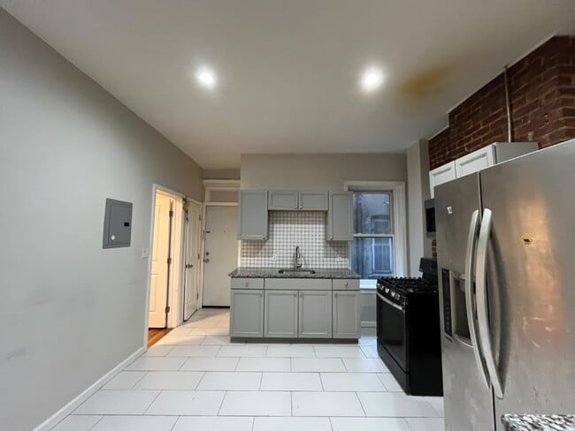 939 Westside Ave Unit 1