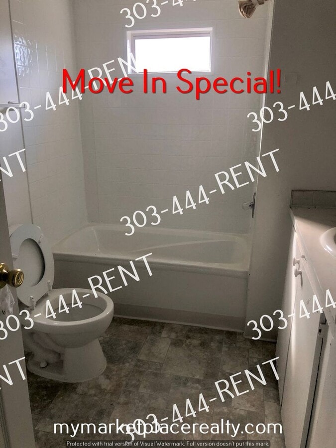 HOLIDAY MOVE IN SPECIAL $250 OFF OF THE 1ST MONTHS RENT! - HOLIDAY MOVE IN SPECIAL $250 OFF OF THE 1ST MONTHS RENT!