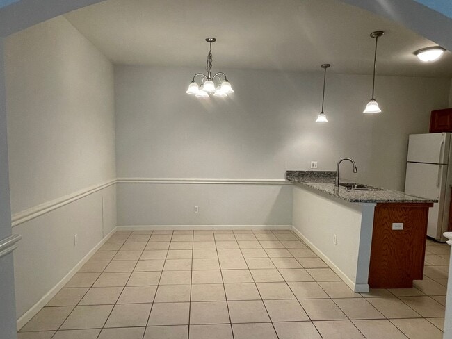 Photo - Shelby TWP 2-BR, 2-BA with Attached Garage, Lower Unit, Immediate Occupancy