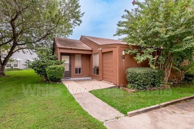 Building Photo - 76 Westwood Dr W Rental