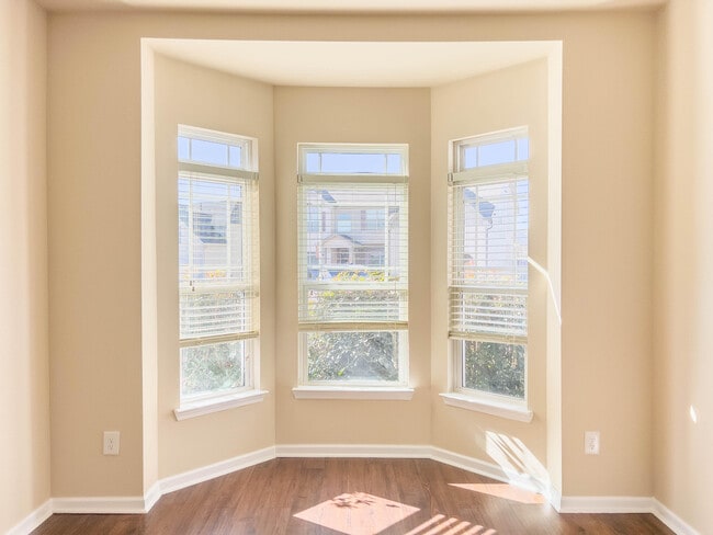 Photo - 4861 Coal Creek Dr