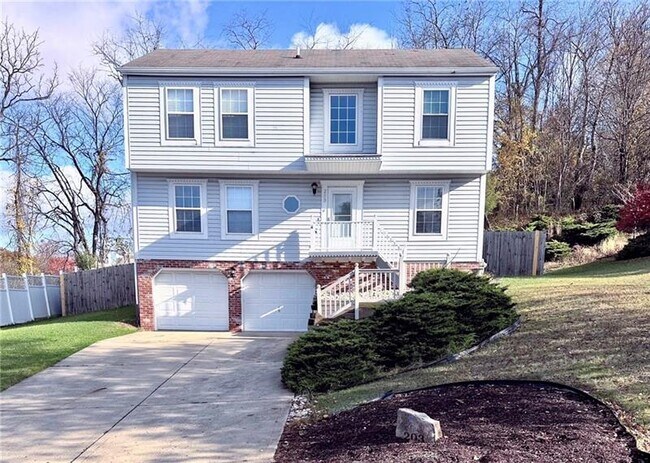 Photo - 203 Holly Ridge Dr House