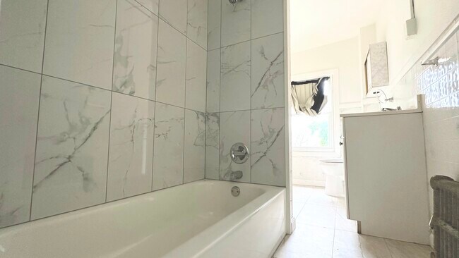 Photo - 802 DeKalb St