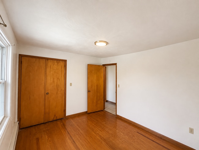 520 Oak St Unit 520 Oak Unit 4