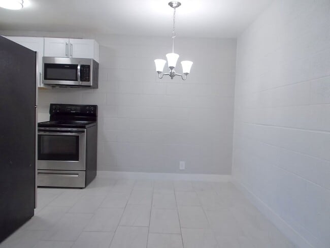 Photo - Cozy 1-Bed Condo in Las Vegas in Convenient Location Unit 5