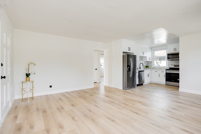 Photo - 617 N Rosemary Ln Unidad 617