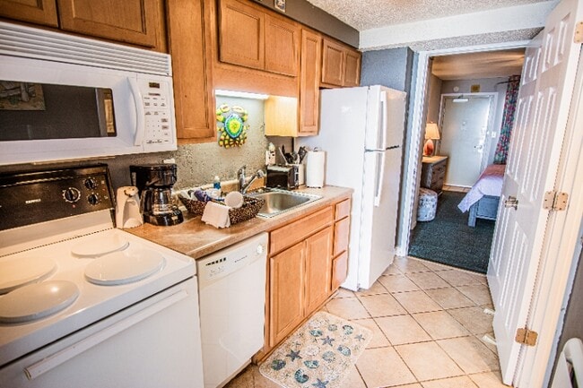 Photo - 2500 N Ocean Blvd