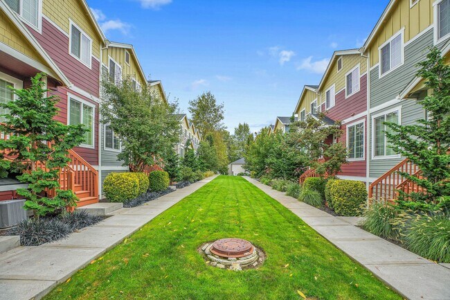 Photo - Beautiful Townhome, conveniently located