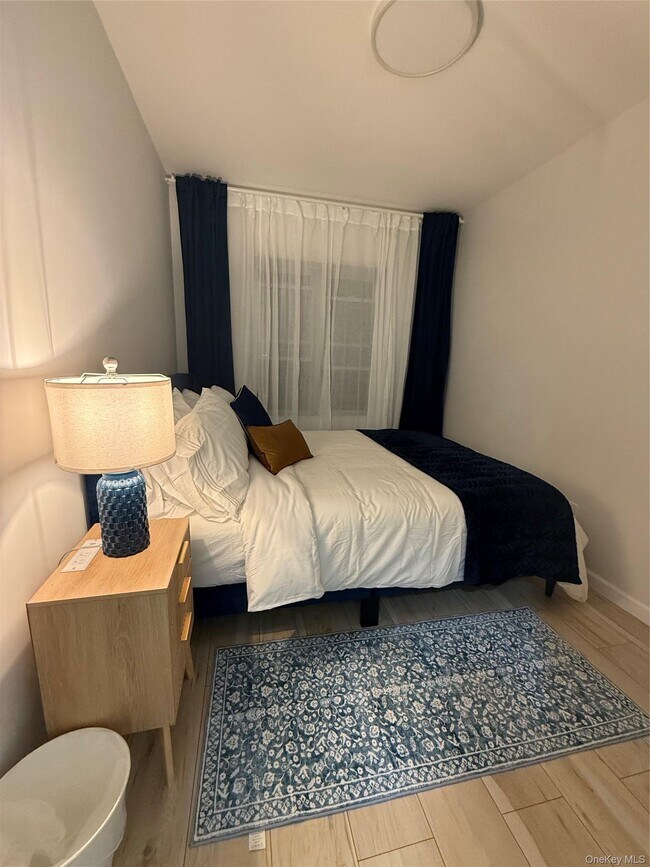 Photo - 168-47 93rd Ave