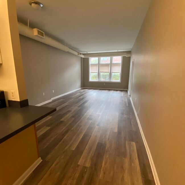 Photo - Bender Apartments