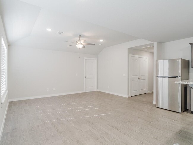 Photo - 1503 Purple Finch St