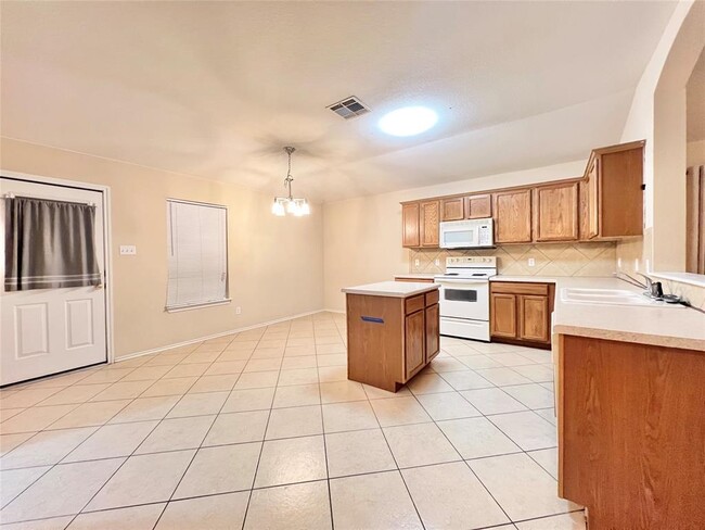 Photo - 222 Mossy Rock Dr