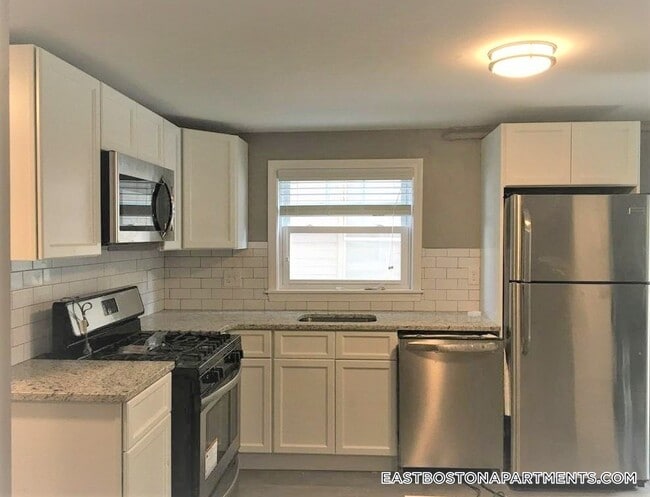 Photo - 187 Maverick St Unit 1