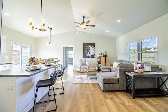 Photo - 1300 Mahalo Ln