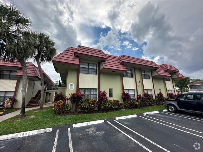 Building Photo - 3260 NW 104th Ave Unit 3260 Rental