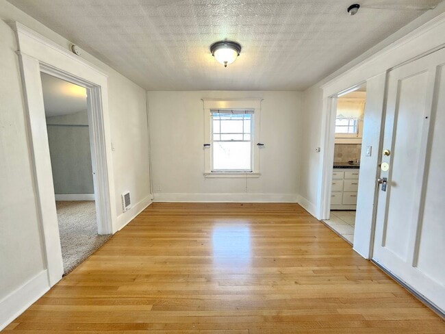 930 S Lincoln St Unit James Park 8