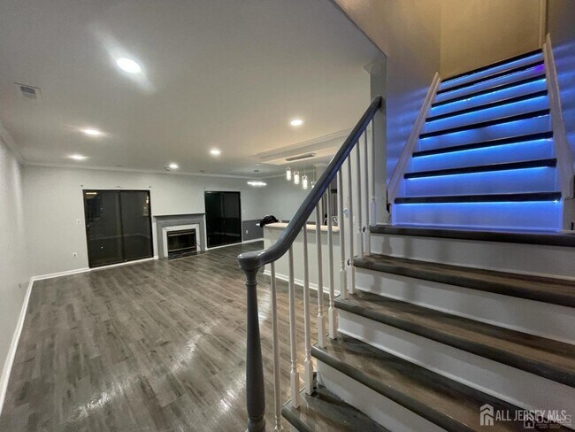 Photo - 42 Ashford Dr