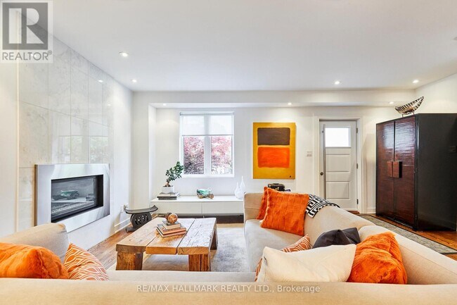 Photo - 280 Manor Rd E
