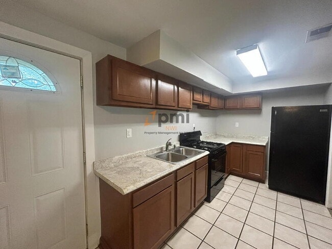 Photo - 2355-2355 Hickory St Unit 2353 Hickory St