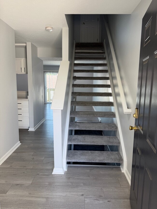 Photo - 8444 Hague Rd