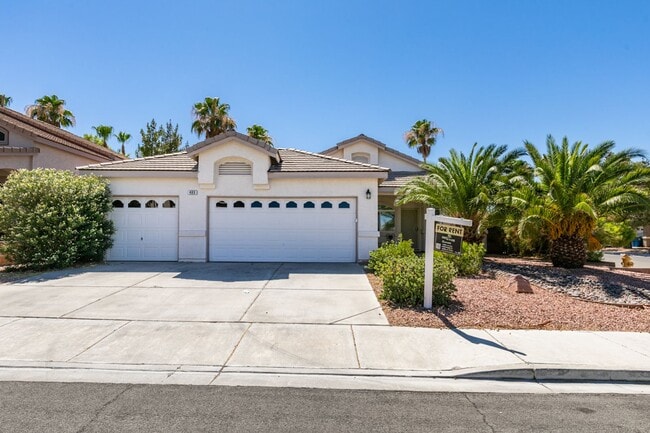 Building Photo - IMMACULATE & IMMEDIATE OCCUPANCY 3BEDROOM GREEN VALLEY BEAUTY!