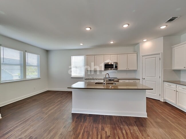 Photo - 4886 Pebble Bridge Wy