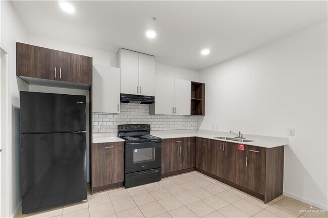 Photo - 28 S 3rd St Unit 1