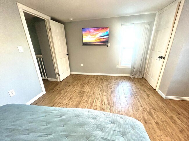 Photo - 155 Page Ave