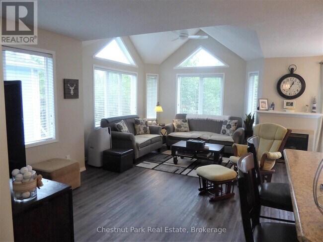 Photo - 17 Valleymede Ct