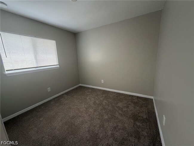 Photo - 704 Gilbert Ave S