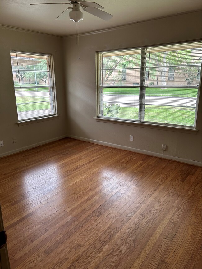 Photo - 4022 Cheena Dr