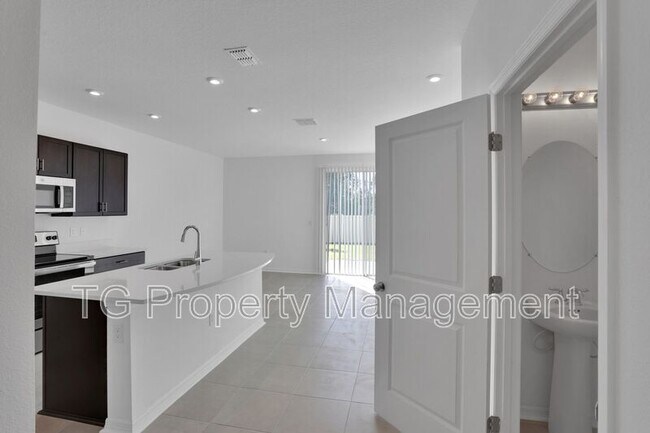 Photo - 13092 BACHARA Way