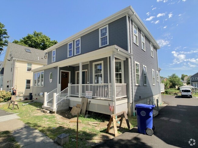 Building Photo - 44 Cook St Unit 1 Rental