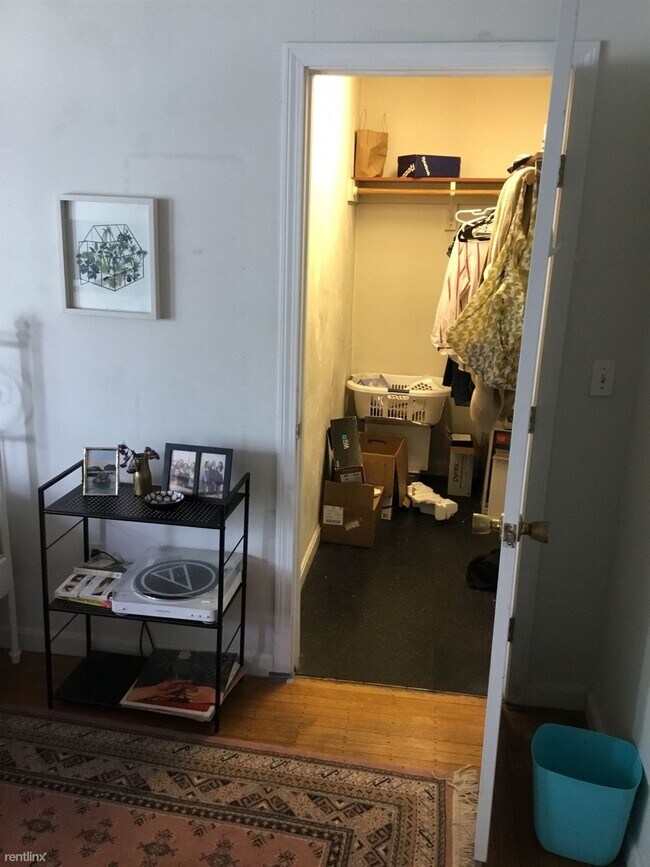 Photo - 4 br, 2 bath House - 86 Linden St # 2