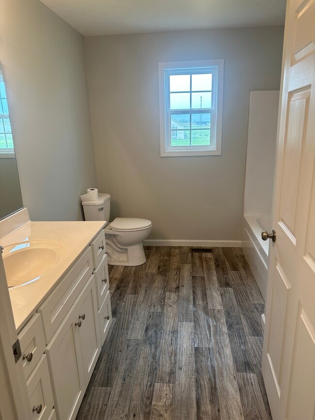 Photo - 300 Peach St