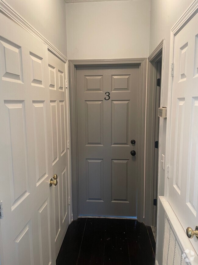 Building Photo - 105 Tomlinson Dr Rental