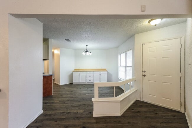 Photo - 7519 Branding Trail