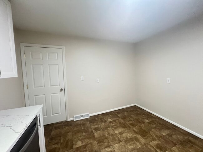 Photo - Glencrest Duplex