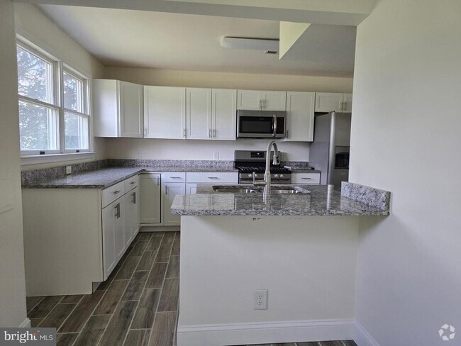 Building Photo - 490 Duck Creek Rd Rental