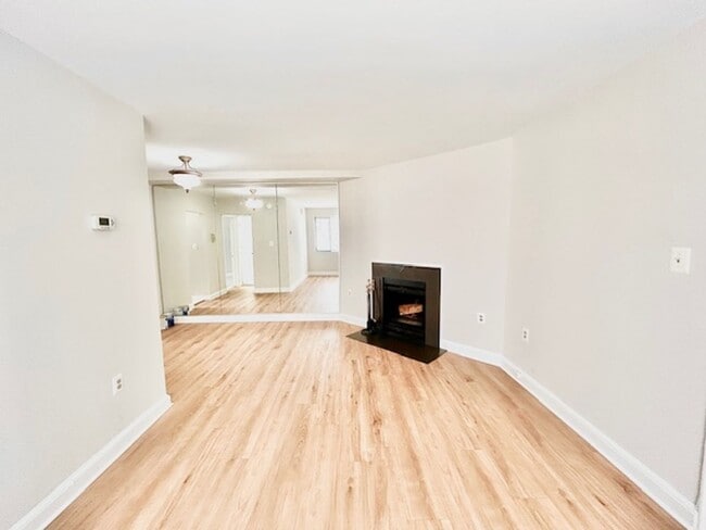 Photo - Great location, 1 BR 1 BA in-unit laundry ... Unit 1