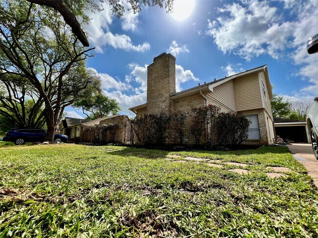 Building Photo - 21339 Park Mt Dr Rental