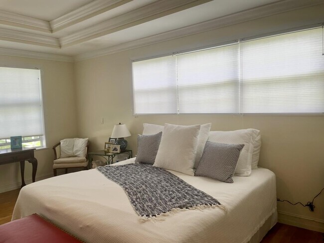 Photo - 950 Marble Way