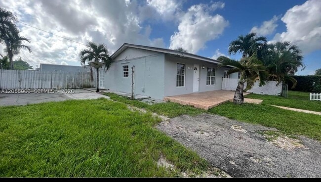 Building Photo - 17201 NW 53rd Pl Unit 1