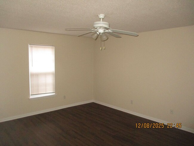 Photo - 3713 Countryside Dr