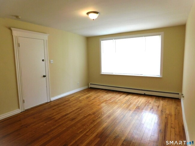 129 Kent Ave